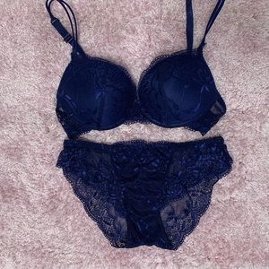 Bra and panty set